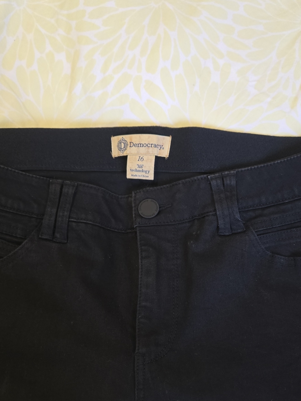 Democracy Black Women’s Jeggings - Sleek Stretch Waist